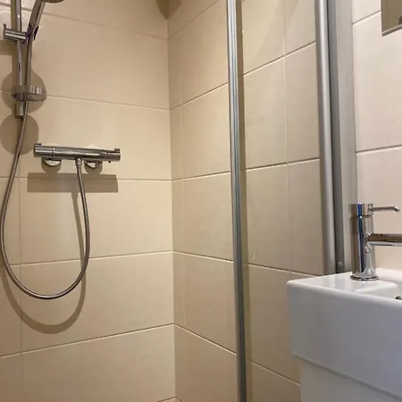 Appartement Wohne Im Gruenen/innsbruck/4 Pax